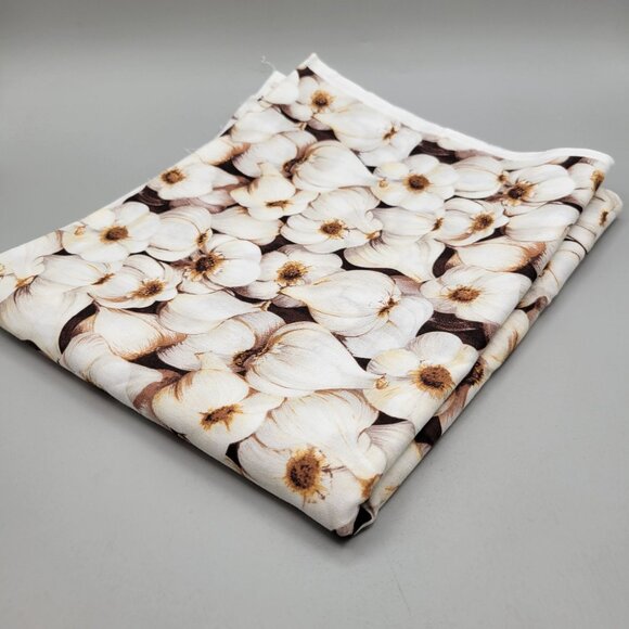 Garlic Print Cotton Fabric Farmers Market 2008 RJR Fabrics 2 Yards - Picture 2 of 4